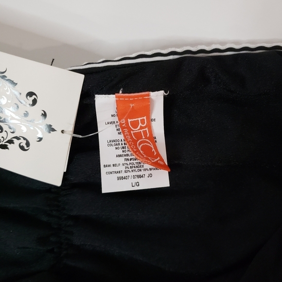 NWT BECCA Black‎ Hipster Ruched Bikini Bottoms - Picture 7 of 10